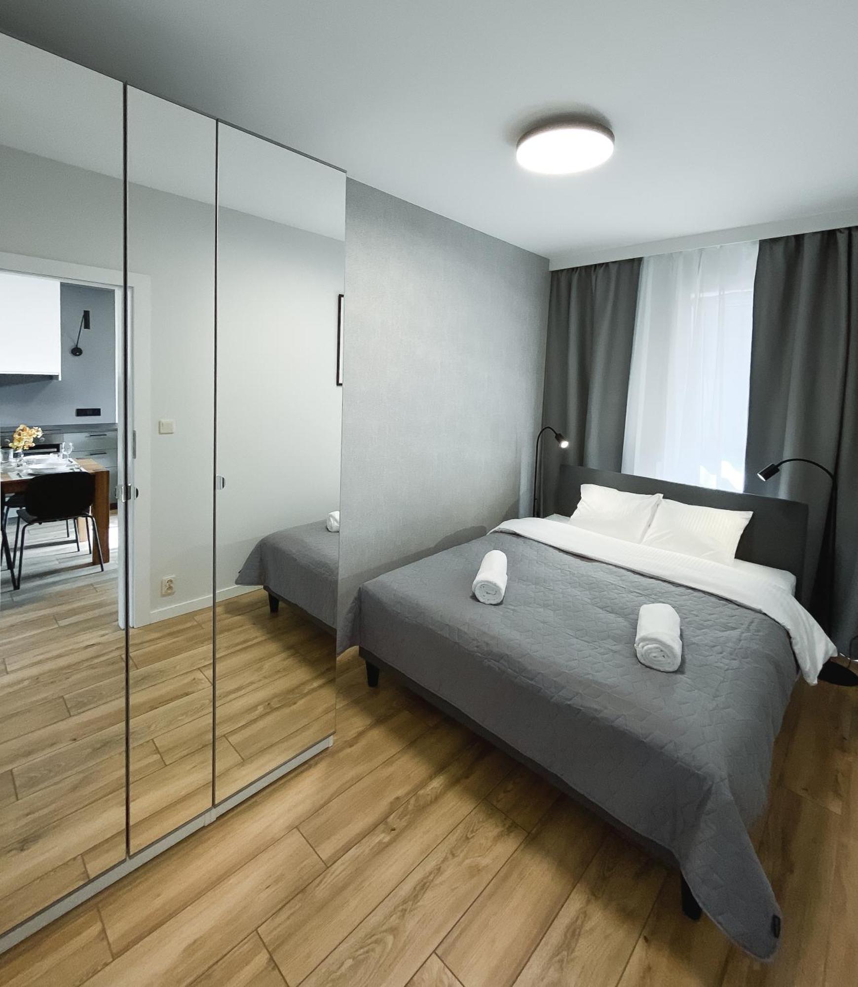 Like Home Apartments Cracovie Extérieur photo